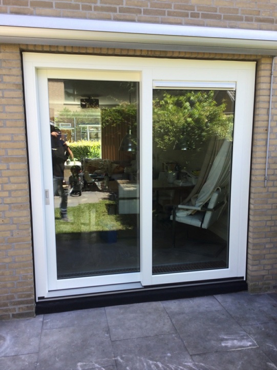 selectwindows bijster - kunststof schuifpui met ventilatierooster